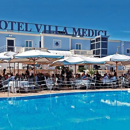 Отель Medici Рокка-Сан-Джованни