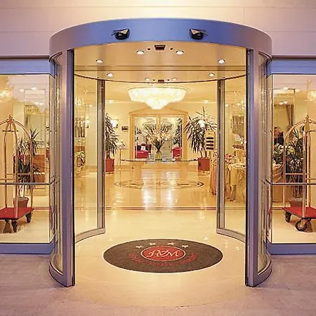 מלון Medici רוקה סן ג'ובאני