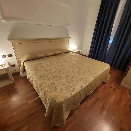 Medici רוקה סן ג'ובאני