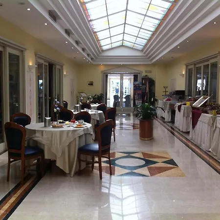 Medici Hotel 4*